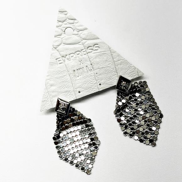LUV AJ x Express Chainmaille Silver Crystal Earrings NEW - Picture 3 of 7